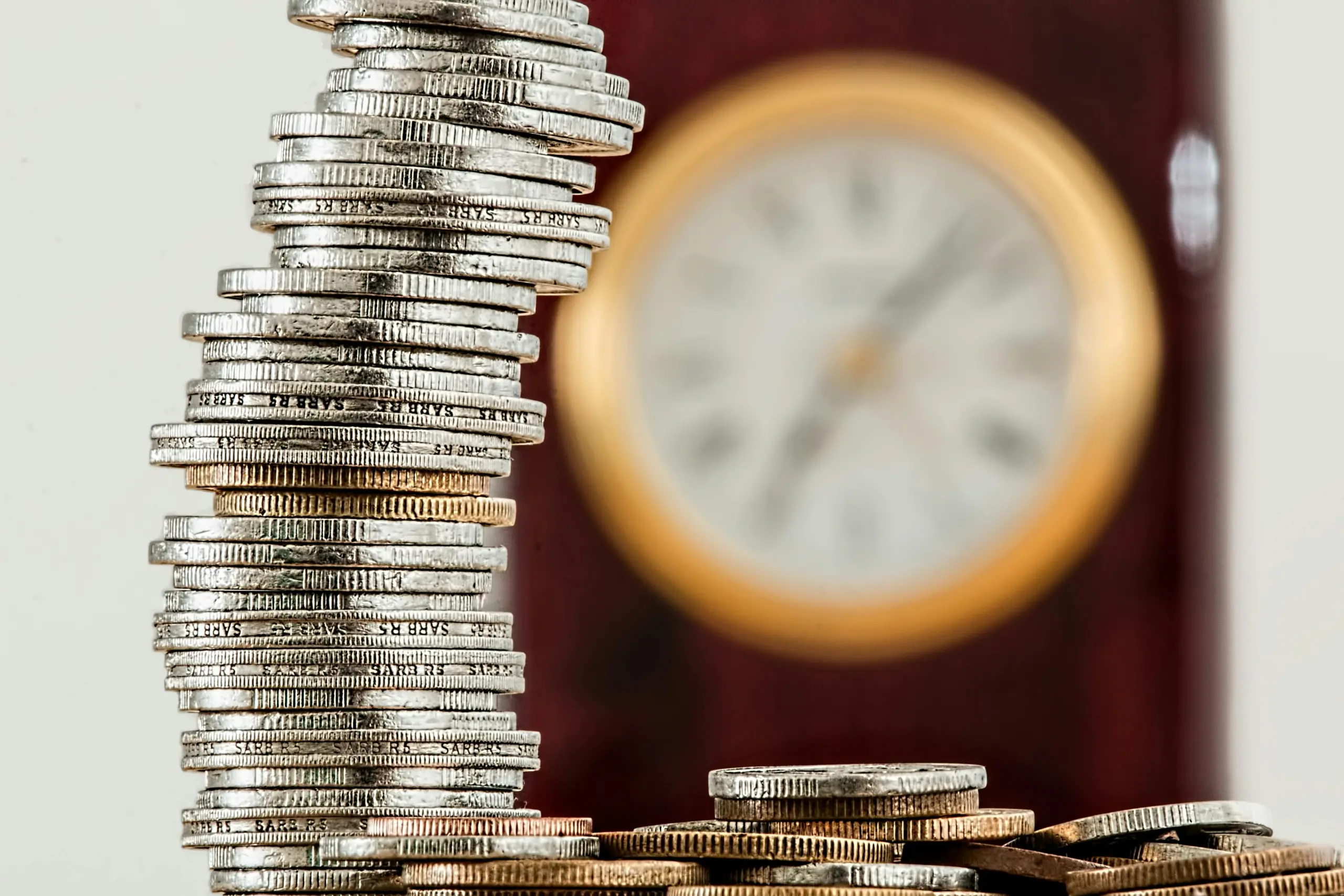 Nakit Avans ve Taksitli Nakit Çekim: Farkları Nelerdir?